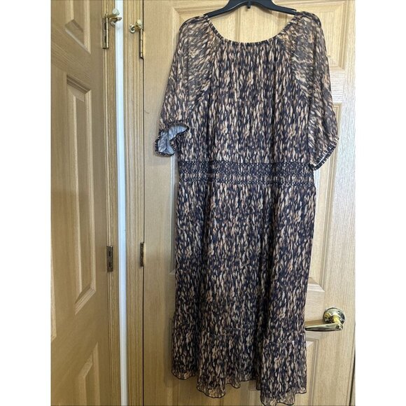 Terra & Sky Women's Plus Size Smocked Mesh Dress Size 4X (28W-30W) - Picture 9 of 16